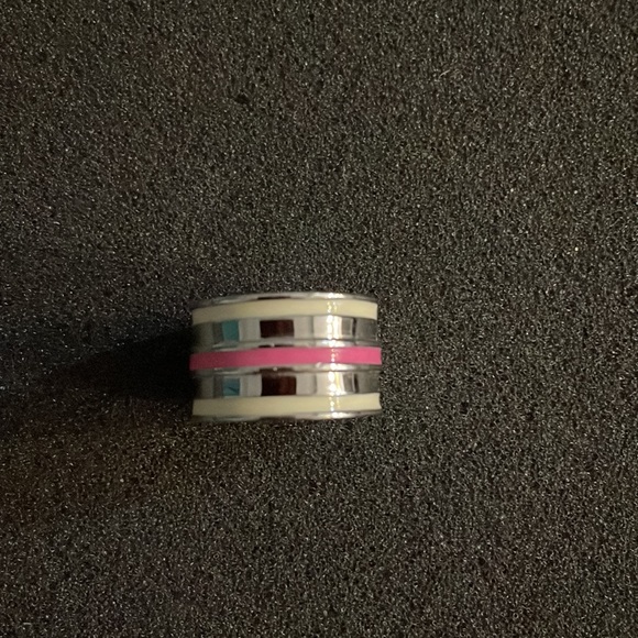 Ring - Picture 3 of 5